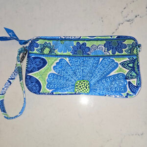Women's Vera Bradley Doodle Daisy Blue Green Floral Quilted Wristlet